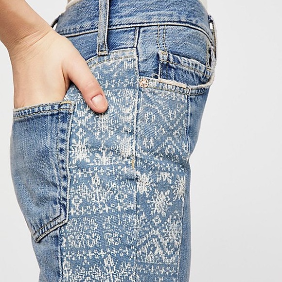 Free People Side Stripe Boyfriend Raw Hem Jeans 28 they run bigger - Picture 4 of 11